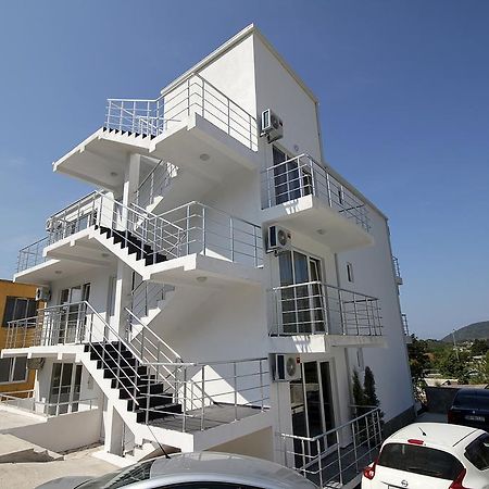 Apartments Victoria Сутоморе Екстер'єр фото