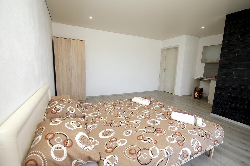 Apartments Victoria Сутоморе Екстер'єр фото